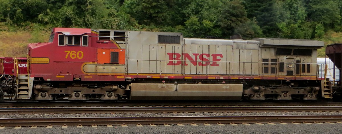 BNSF 760